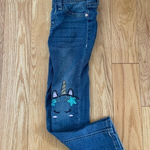 Girls Vigoss size 5 denim jeans with unicorn detail on knees